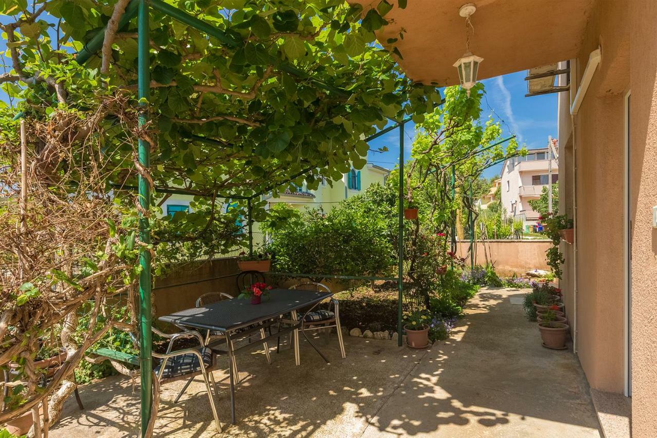 Vila Milla Premantura Exterior photo